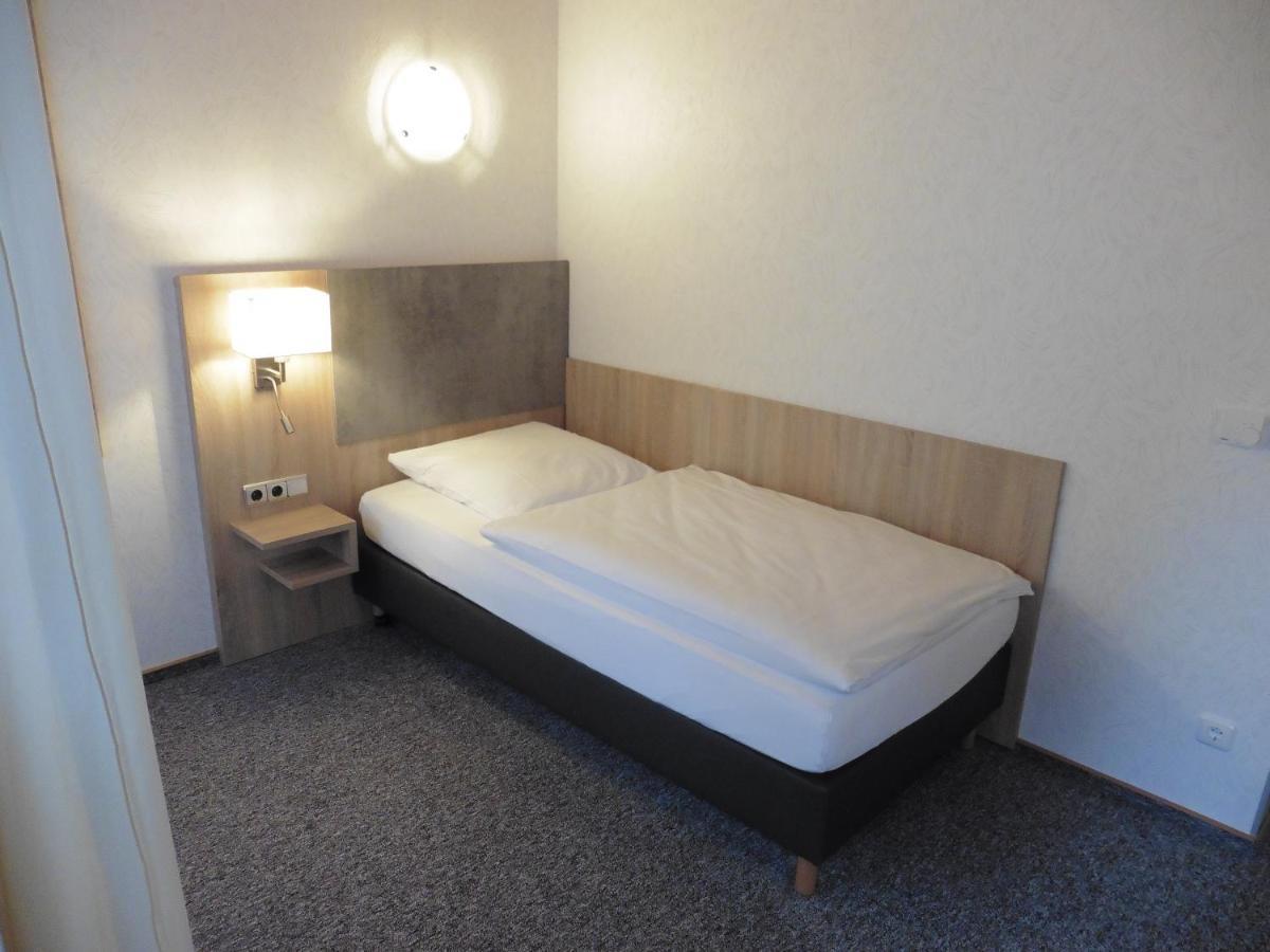 Hotels Landhaus Dieterichs Wolfsburg Zewnętrze zdjęcie